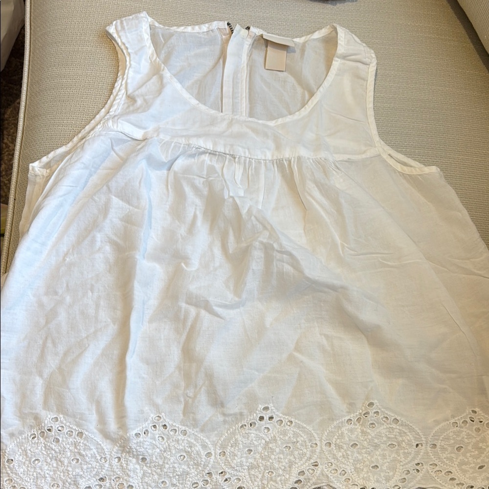 H&M conscious collection White Eyelet Trim Sleeveless Blouse in 8